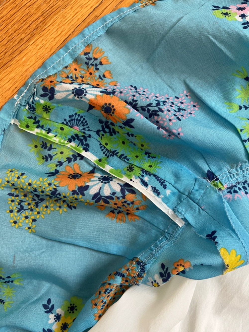 Vintage 1970s Handsewn Ruffle Hem Blue Floral Skirt 26” Waist Fully Lined - Picture 10 of 14